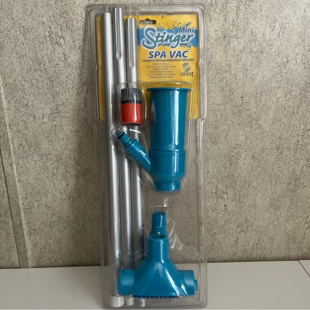 Mini Stinger Spa Vac - Blue and Silver New